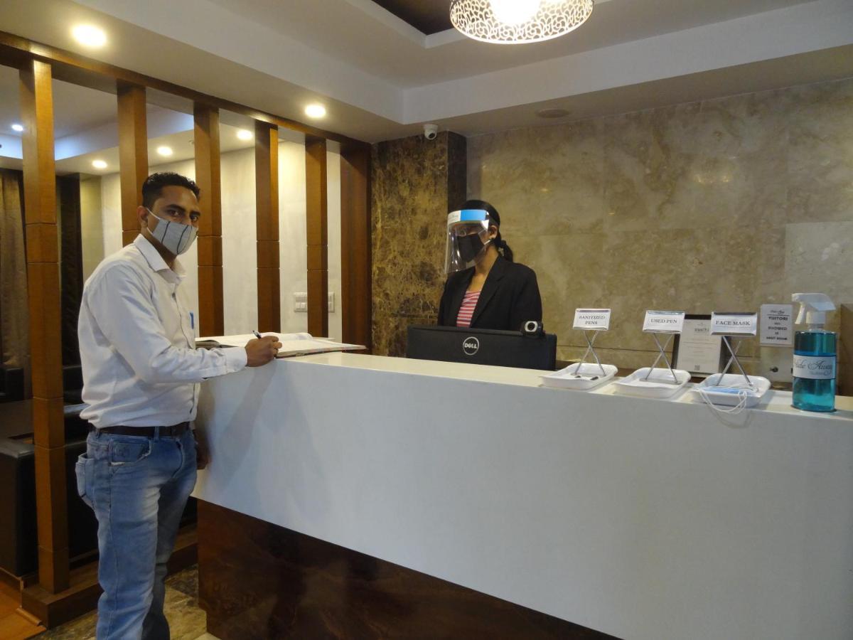 Hide Away Suites Noida Exteriér fotografie