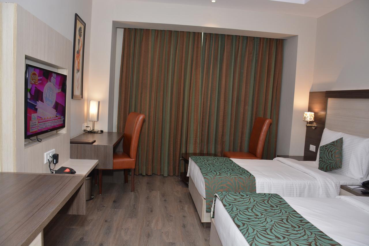 Hide Away Suites Noida Exteriér fotografie