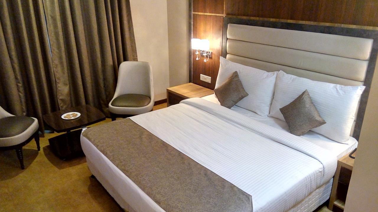 Hide Away Suites Noida Exteriér fotografie
