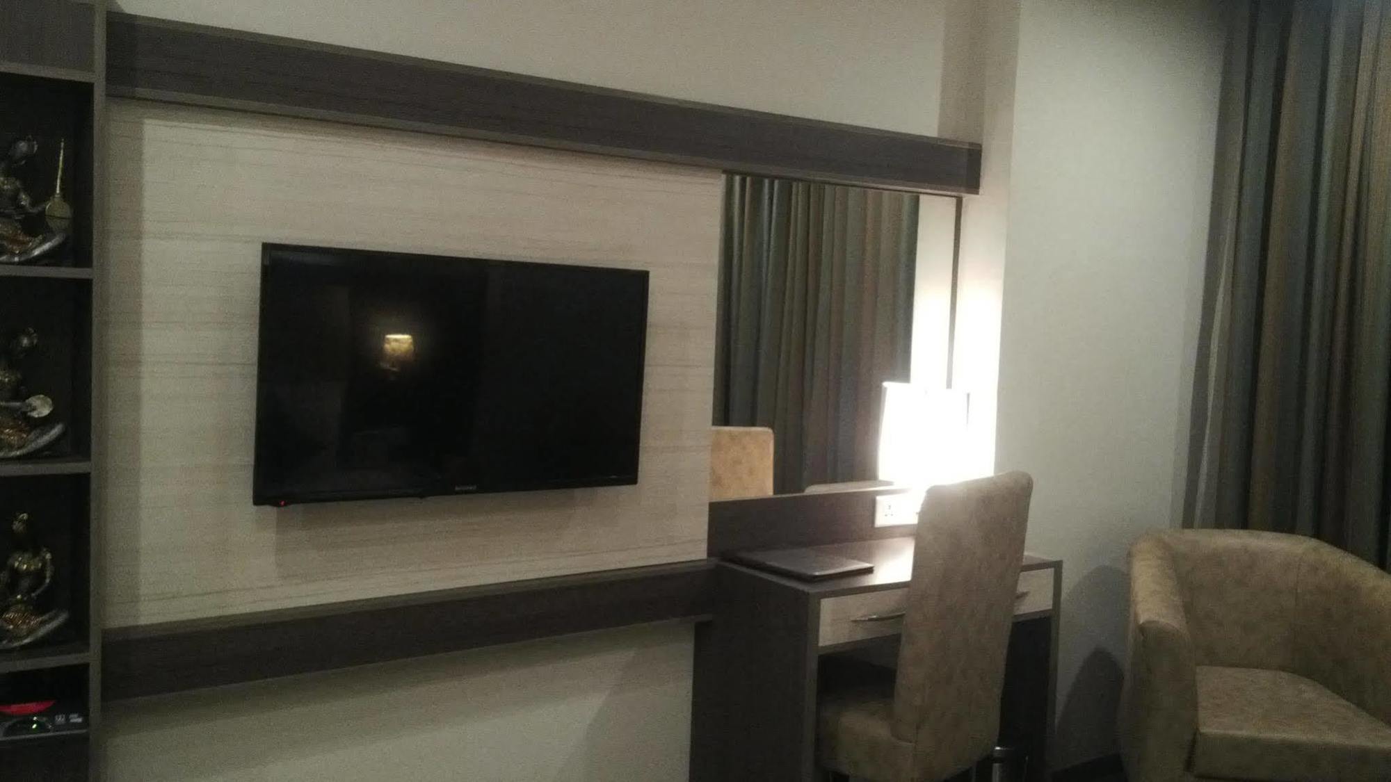 Hide Away Suites Noida Exteriér fotografie